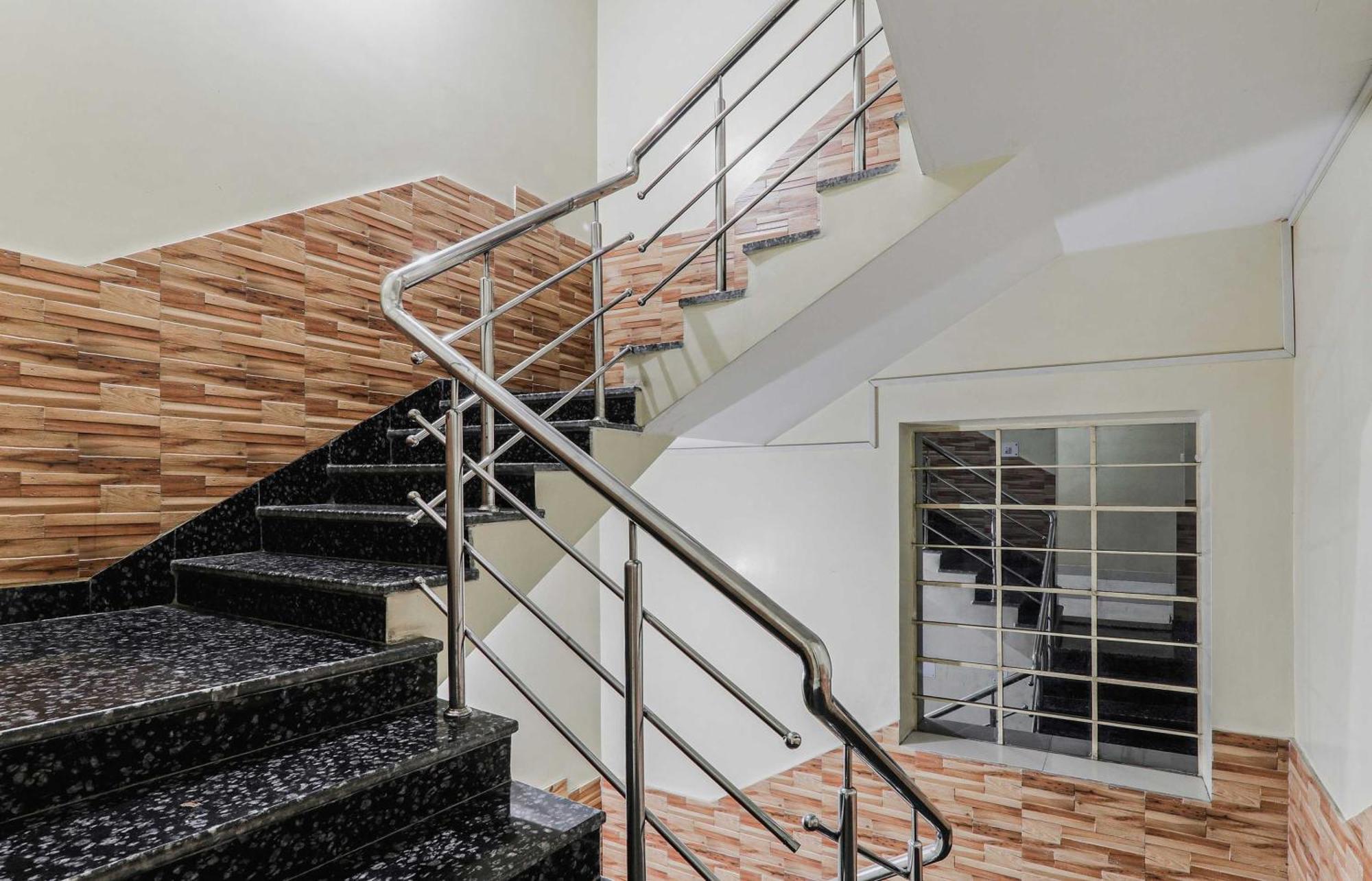 Hotel O Jagbamda Jamshedpur Bagian luar foto